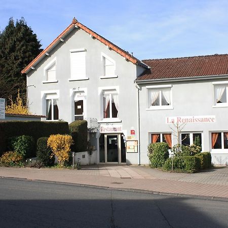 Hotel La Renaissance Arlanc Exterior foto